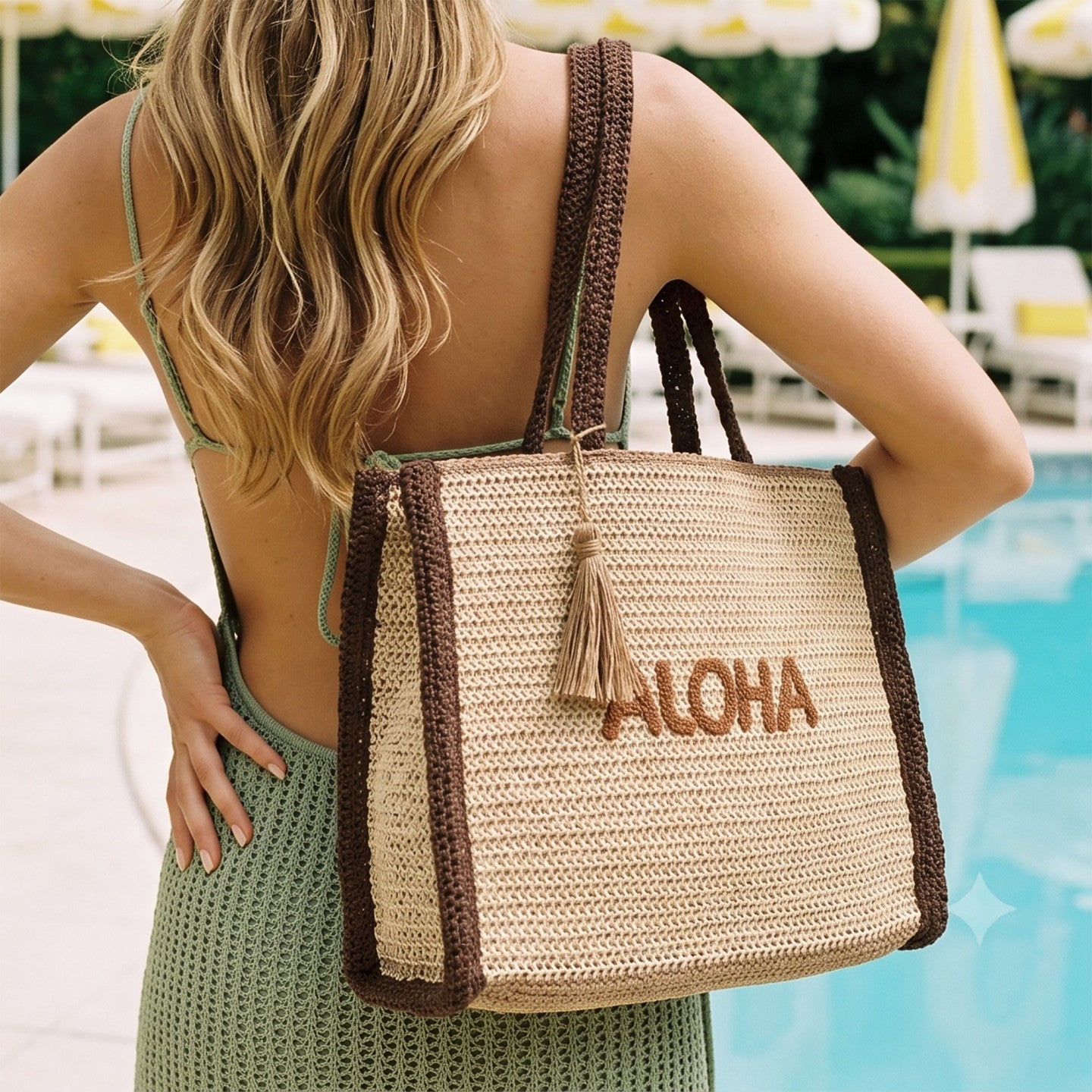 Bolso shopper de paja natural grande visto de frente